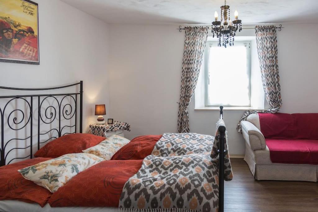Wohnung Am Nurburgring Drees Buitenkant foto